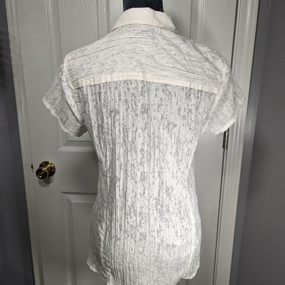 Eddie Bauer White Burnout Button Up Short Sleeve Blouse - Picture 3 of 10